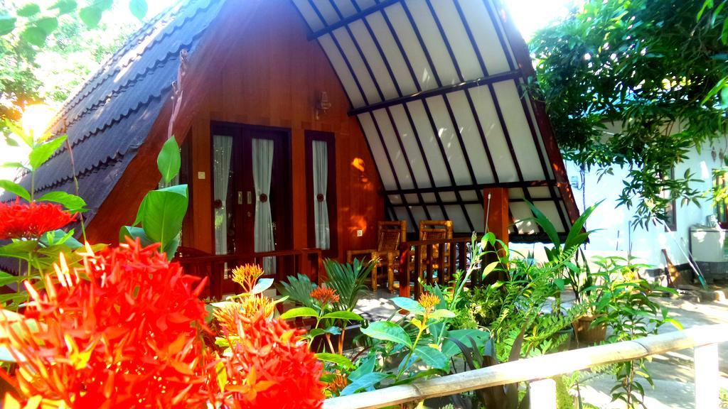 Ina Gili Guesthouse ギリ・アイル エクステリア 写真