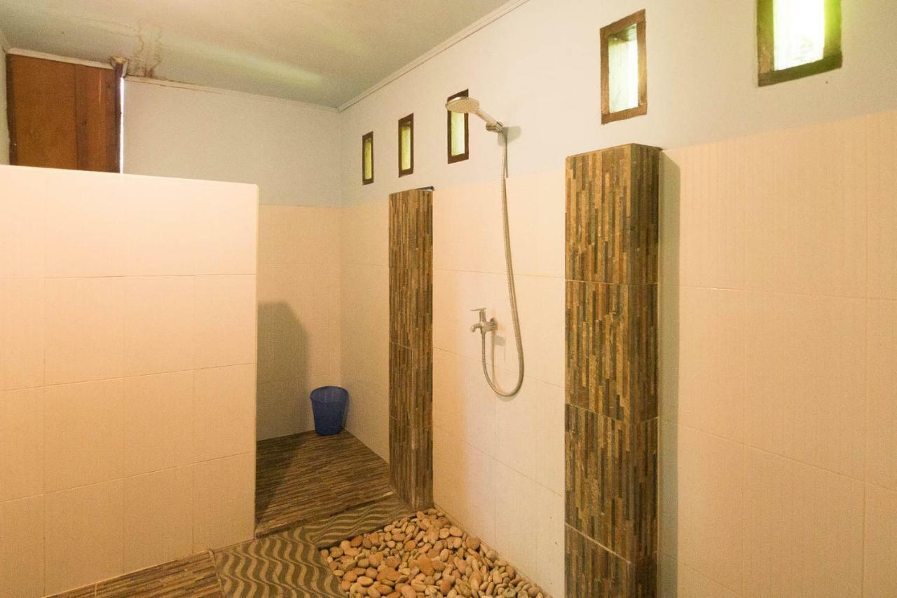 Ina Gili Guesthouse ギリ・アイル エクステリア 写真